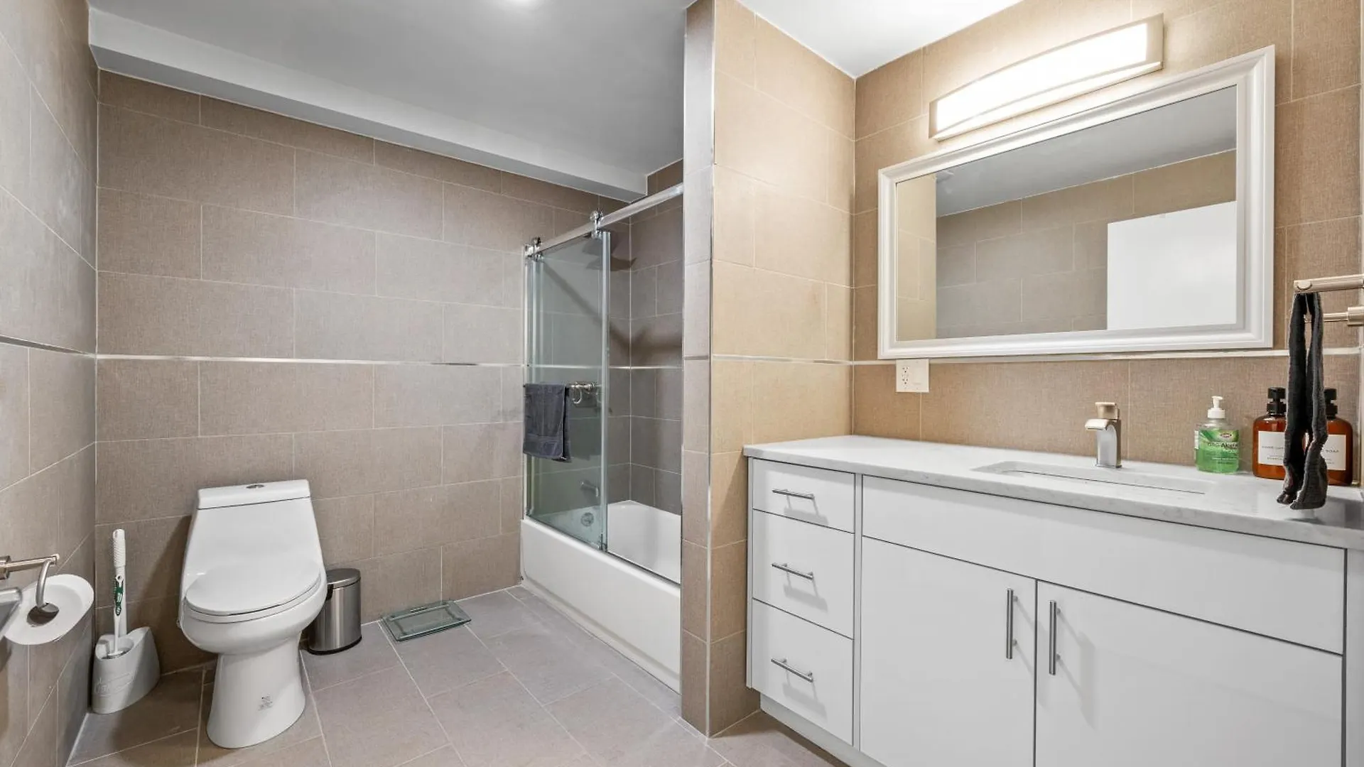 Active Central Park East 3Bedrooms 2 Bathrooms 1700 Sf New York Amerikai Egyesült Államok